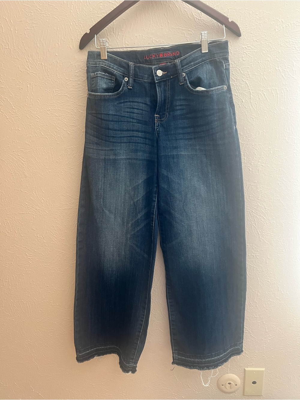 Lucky Brand Mid Rise Sweet Wide Leg Jeans – Dark Wash – Size 2/26